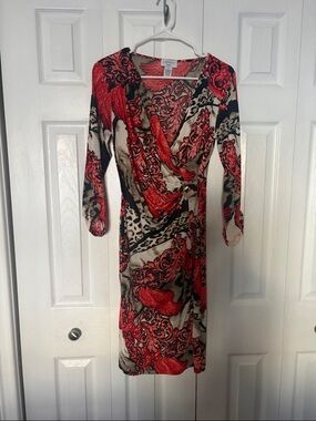 Carmen Marc Valvo Red and Cream Printed Wrap Dress
